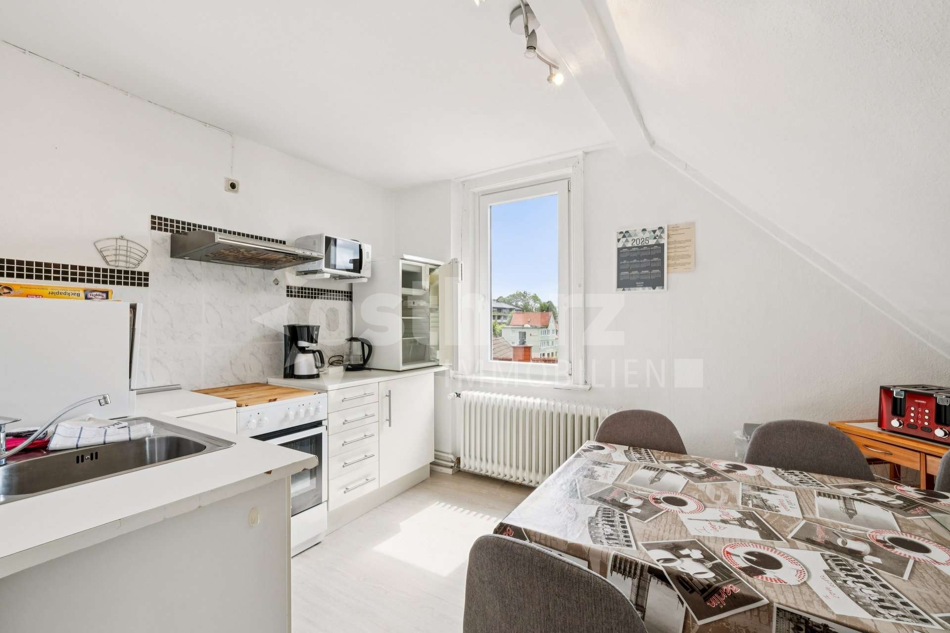 https://www.ostharz-immobilien.de/wp-content/uploads/immomakler/attachments/49d8a46c192e0d659cd7b8f599eee732/5584278-bKxLrMzq2TaHekRdETo6KMb7-623886-A-backbonephoto-073_WEB.jpg