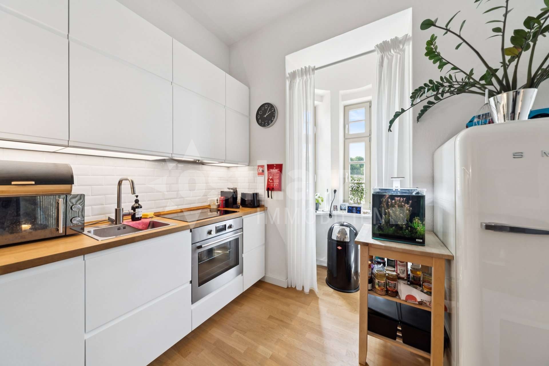 https://www.ostharz-immobilien.de/wp-content/uploads/immomakler/attachments/5aefc54e05d31137109f19ff0aef730d/5394917-hwcfEGibYRJhjCLtFbwfLPat-616489-A-backbonephoto-022_WEB.jpg