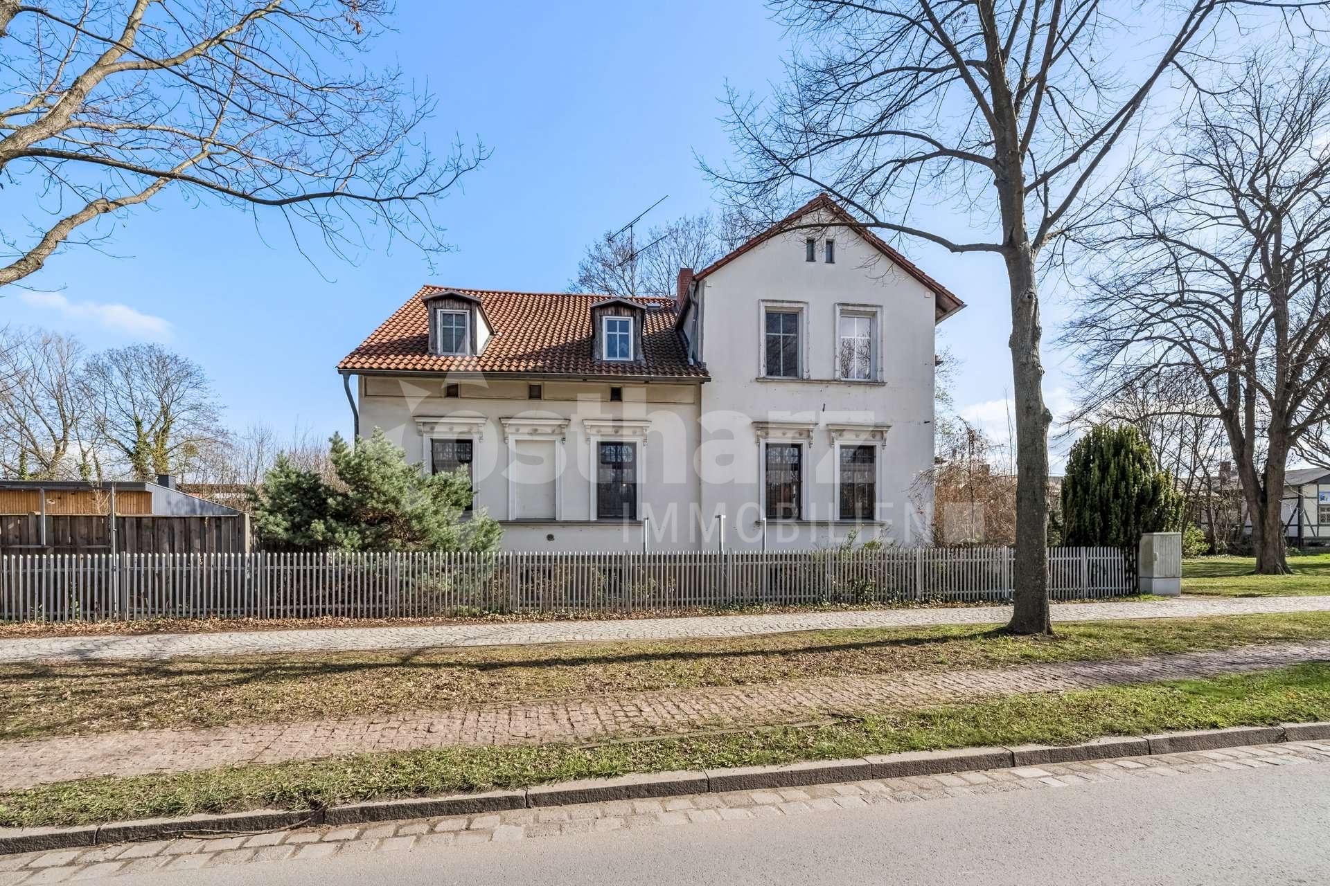 https://www.ostharz-immobilien.de/wp-content/uploads/immomakler/attachments/b7f98b97b248d62f12c6447d5010eda1/5146350-cdqbVGJ1NzHSs3oyWAqoNd3t-610518-A-backbonephoto-140.jpg