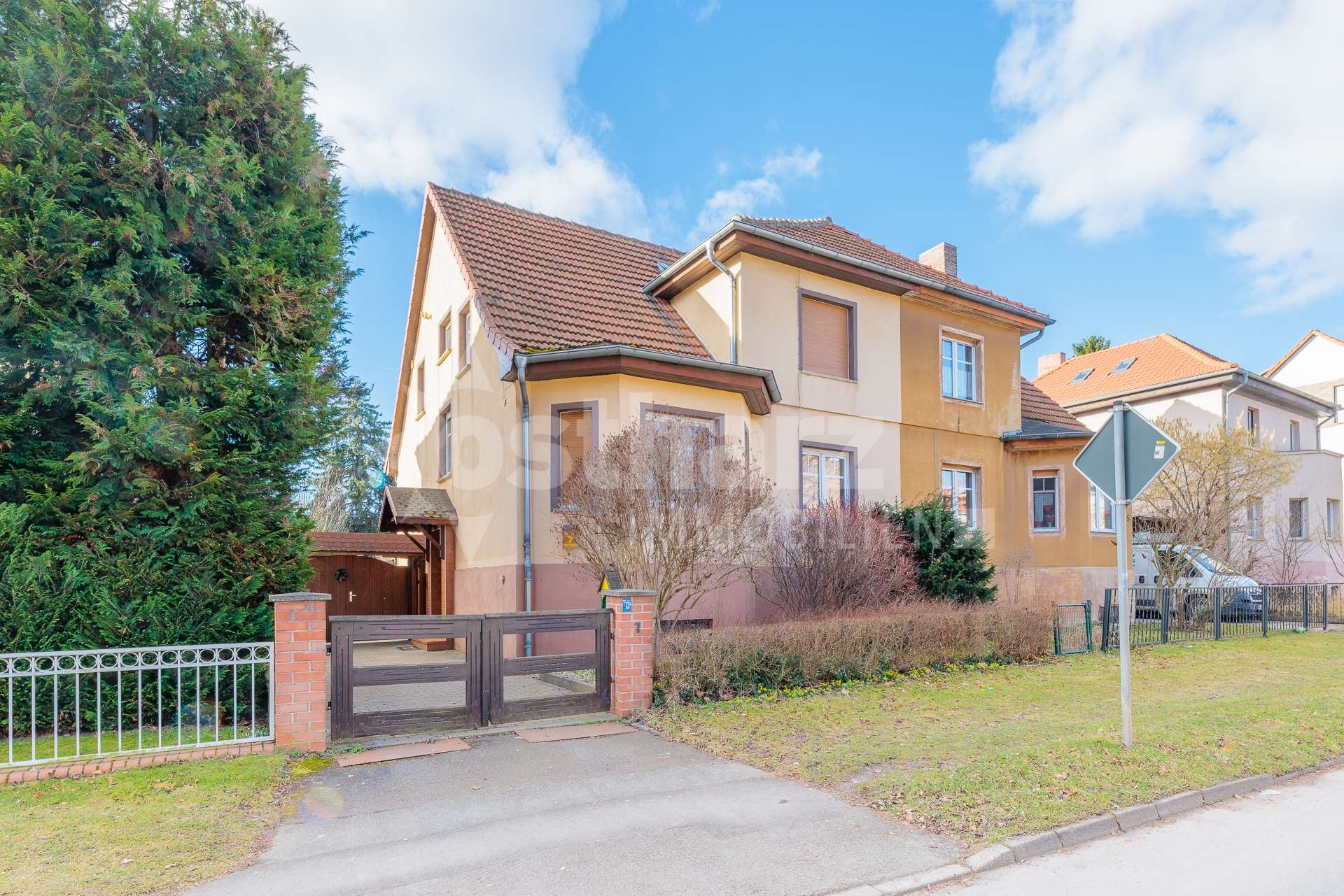 Familienfreundliches Einfamilienhaus in Ballenstedt, 06493 Ballenstedt, Doppelhaushälfte
