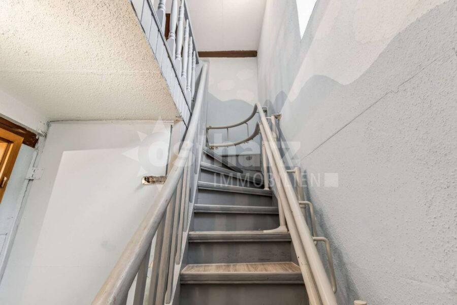 06484 Quedlinburg, Einfamilienhaus zum Kauf | Treppenaufgang von EG zu OG | Ostharz Immobilien